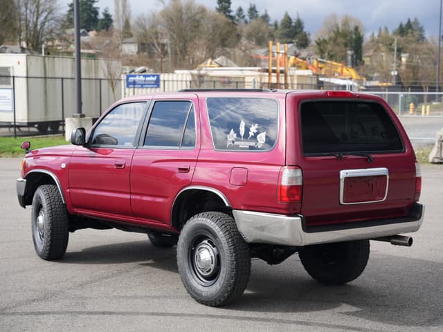 1998 Toyota Hilux Surf JDM car for sale — photo 5 of 14