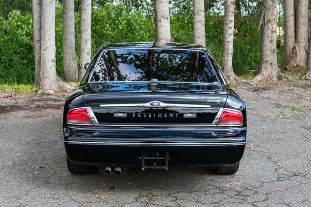 2001 Nissan President JDM car for sale — photo 5 of 15