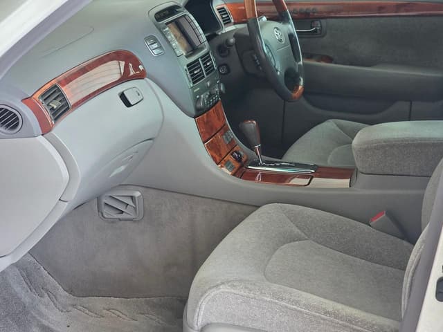 2000 Toyota Celsior JDM car for sale — photo 20 of 25