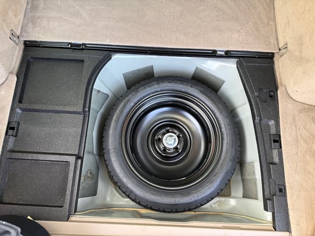 2000 Subaru Legacy JDM car for sale — photo 20 of 25