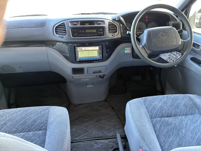 1997 Toyota Regius JDM car for sale — photo 12 of 13