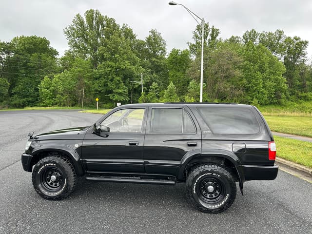 1998 Toyota Hilux Surf JDM car for sale — photo 3 of 20