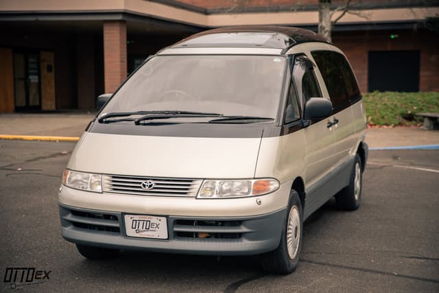 1995 Toyota Estima JDM car for sale — photo 9 of 25