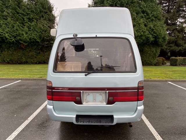 1995 Toyota HiAce JDM car for sale — photo 5 of 10