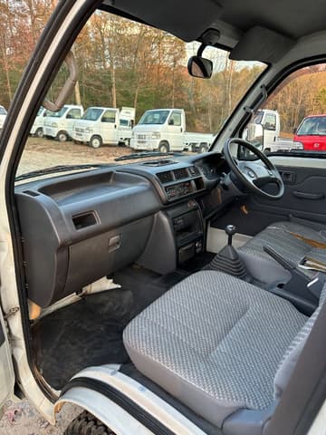 2000 Daihatsu Hijet JDM car for sale — photo 15 of 25