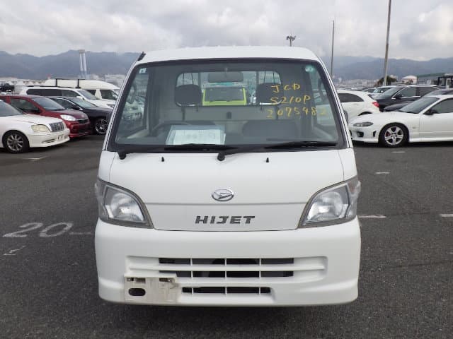 2006 Daihatsu Hijet JDM car for sale — photo 3 of 25