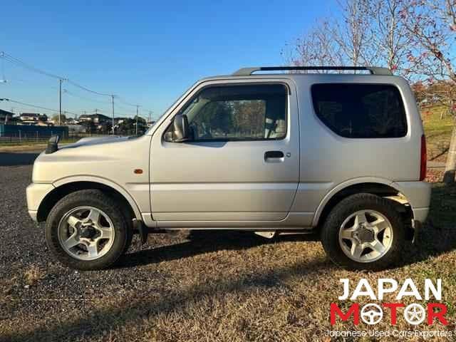 1999 Suzuki Jimny JDM car for sale — photo 4 of 10