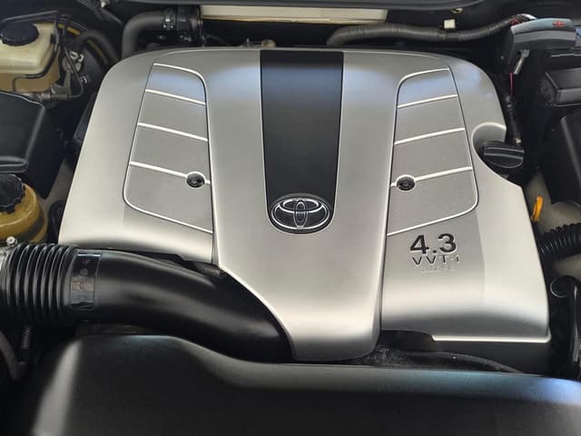 2000 Toyota Celsior JDM car for sale — photo 3 of 25