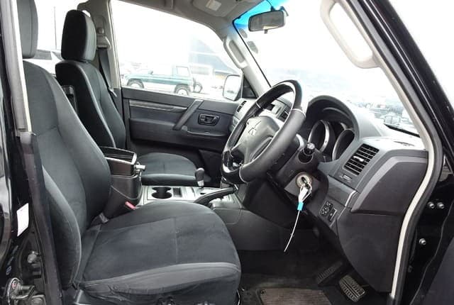 2008 Mitsubishi Pajero JDM car for sale — photo 25 of 25