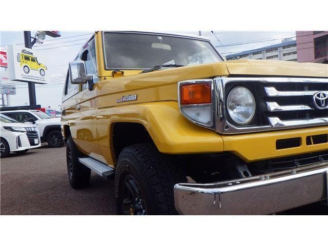 1996 Toyota Land Cruiser JDM car for sale — photo 10 of 25