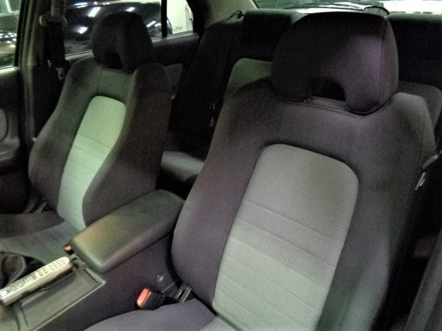 1998 Nissan Skyline JDM car for sale — photo 9 of 17