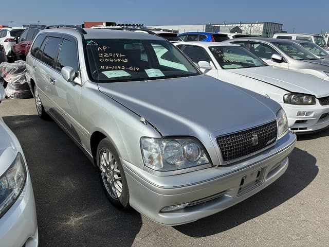 2000 Toyota Crown JDM car for sale — photo 3 of 8