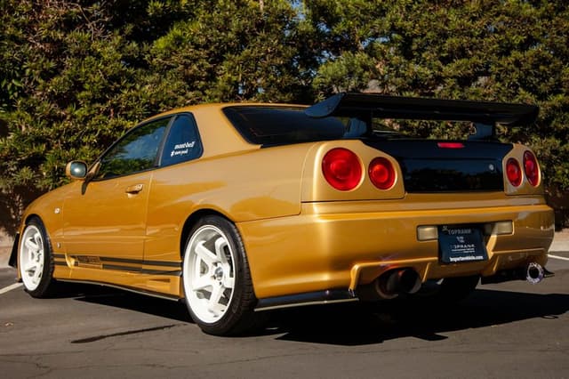 1998 Nissan Skyline JDM car for sale — photo 8 of 25