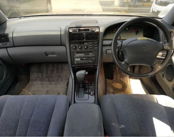 1999 Toyota Hilux Surf JDM car for sale — photo 4 of 6
