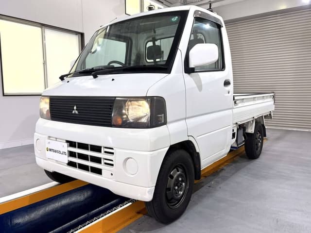 2005 Mitsubishi Minicab JDM car for sale — photo 2 of 25
