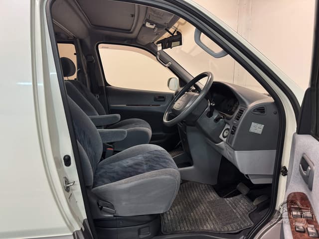 1997 Toyota Granvia JDM car for sale — photo 24 of 25