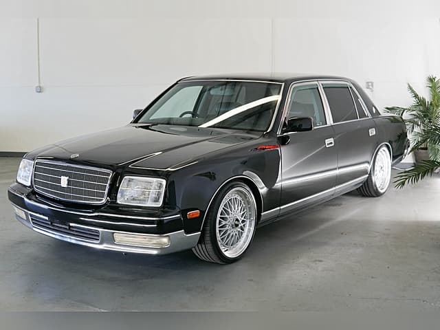1999 Toyota Century JDM car for sale — photo 2 of 25
