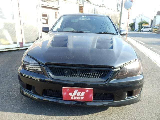 1999 Toyota Altezza JDM car for sale — photo 4 of 20