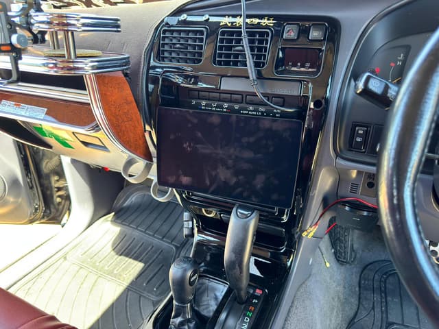 1996 Toyota Hilux JDM car for sale — photo 13 of 17