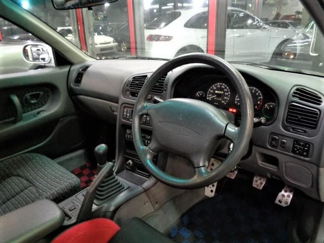 1995 Mitsubishi Galant JDM car for sale — photo 21 of 25