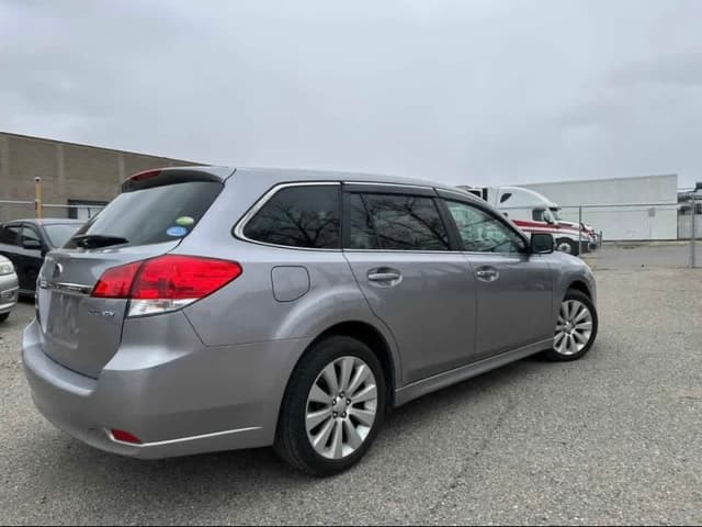 2010 Subaru Legacy JDM car for sale — photo 4 of 11