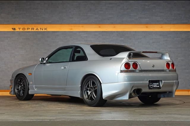 1995 Nissan Skyline JDM car for sale — photo 4 of 25