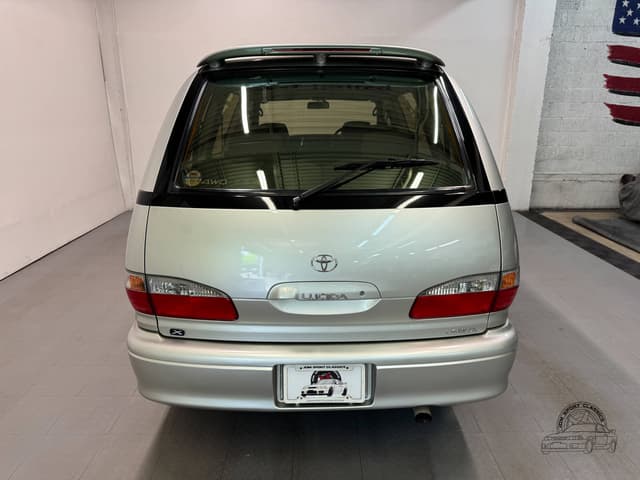 1999 Toyota Estima JDM car for sale — photo 18 of 25