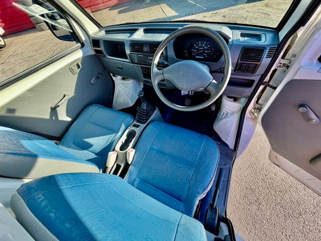 1999 Mitsubishi Minicab JDM car for sale — photo 17 of 25