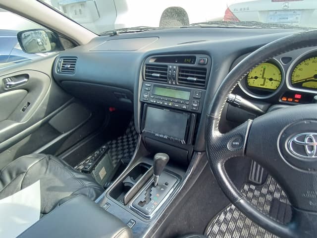 2001 Toyota Aristo JDM car for sale — photo 8 of 11