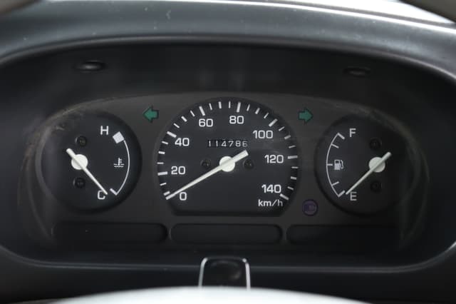 1997 Daihatsu Hijet JDM car for sale — photo 10 of 25