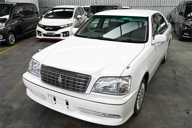 2000 Toyota Crown JDM car for sale — photo 3 of 20