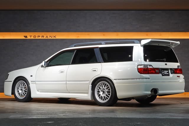 2000 Nissan Stagea JDM car for sale — photo 3 of 25