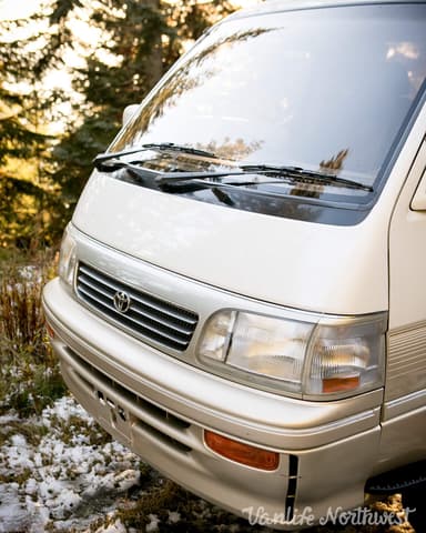 1995 Toyota HiAce JDM car for sale — photo 25 of 25