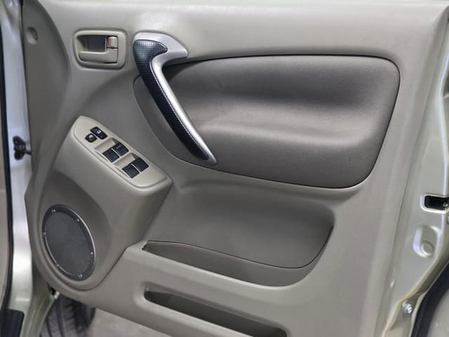 2000 Toyota RAV4 JDM car for sale — photo 19 of 25