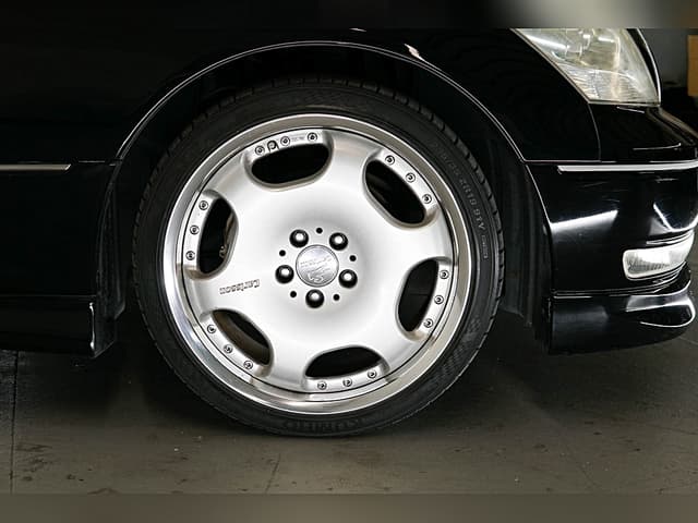 2002 Toyota Celsior JDM car for sale — photo 6 of 25