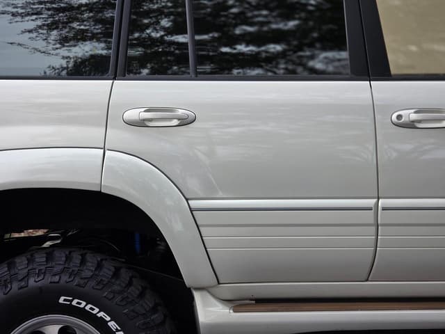 2000 Toyota Land Cruiser JDM car for sale — photo 8 of 25