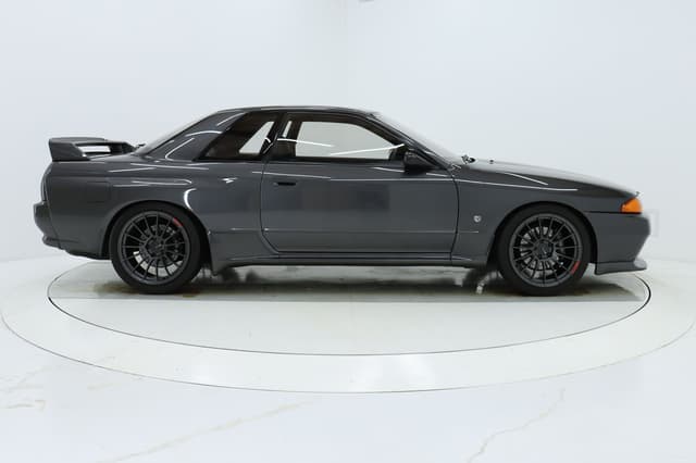 1991 Nissan Skyline JDM car for sale — photo 6 of 25