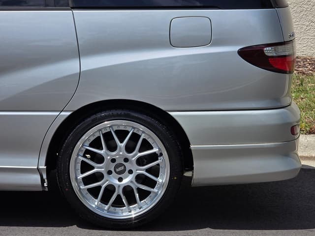 2000 Toyota Estima JDM car for sale — photo 6 of 25