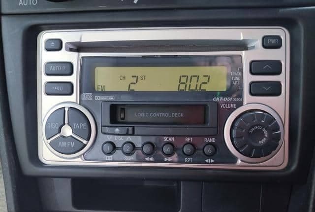 2002 Toyota Altezza JDM car for sale — photo 20 of 24