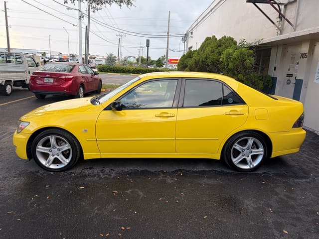 1998 Toyota Altezza JDM car for sale — photo 4 of 16