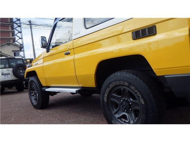 1996 Toyota Land Cruiser JDM car for sale — photo 11 of 25