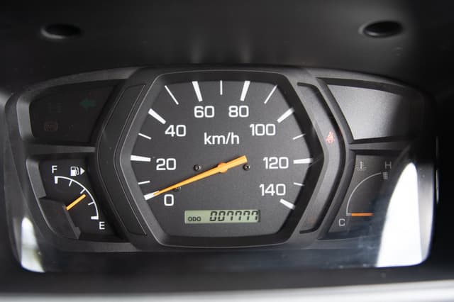 2000 Mitsubishi Minicab JDM car for sale — photo 14 of 21