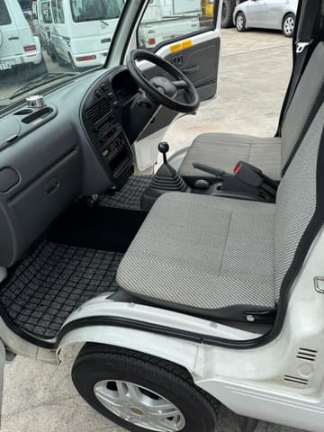 2001 Daihatsu Hijet JDM car for sale — photo 11 of 12