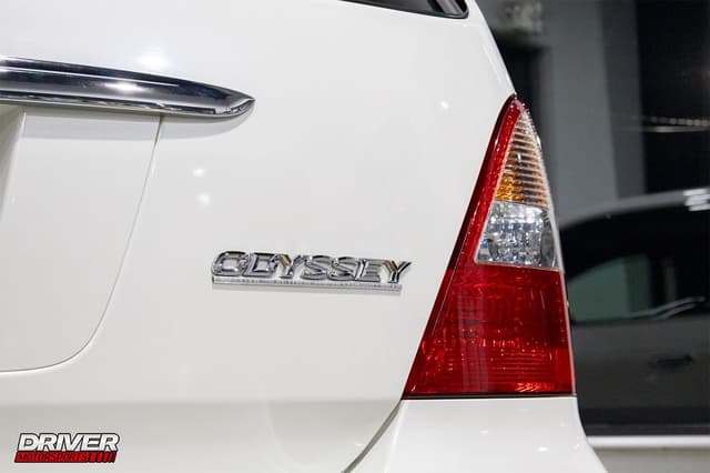 2000 Honda Odyssey JDM car for sale — photo 24 of 25