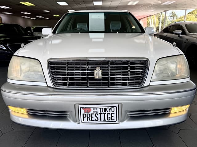 2000 Toyota Crown JDM car for sale — photo 2 of 5