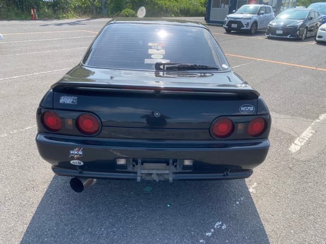 1993 Nissan Skyline JDM car for sale — photo 5 of 10