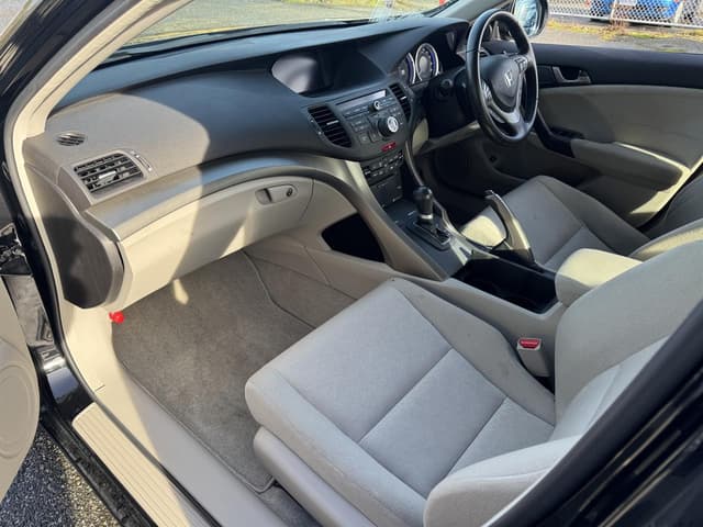 2010 Honda Accord JDM car for sale — photo 12 of 20