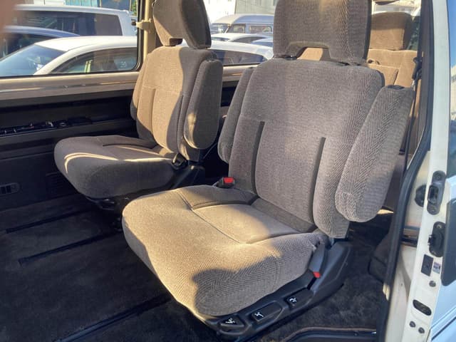 1991 Mitsubishi Delica JDM car for sale — photo 8 of 10