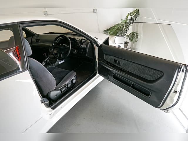 1991 Nissan Skyline JDM car for sale — photo 12 of 25