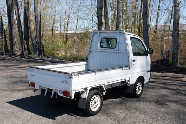 1998 Mitsubishi Minicab JDM car for sale — photo 6 of 14